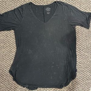 Torrid size 4 women’s distressed Tunic Top
